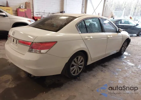 2012 Honda Accord 2.4 Ex-L z USA, uszkodzony, nr VIN 1HGCP2F89CA070548